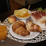Astoria Hotel 3*