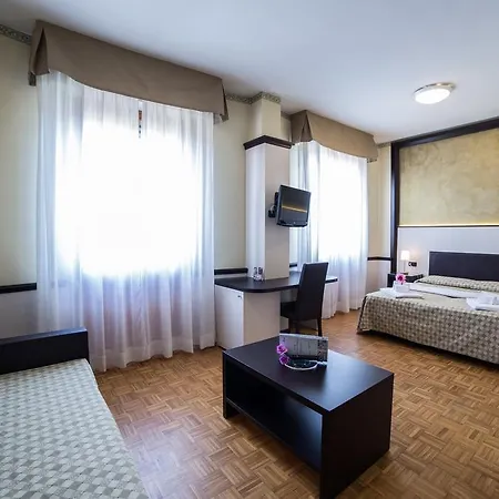 Astoria 3*