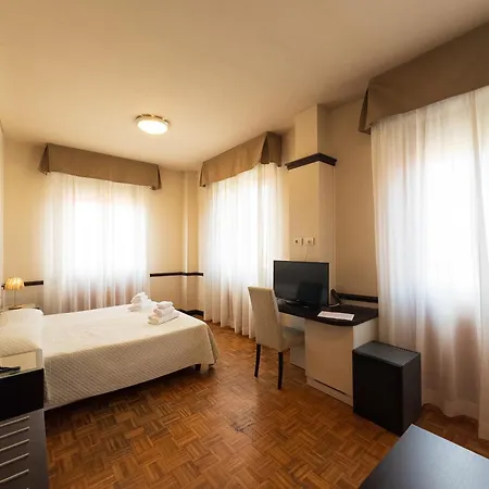 Hotel Astoria 3*