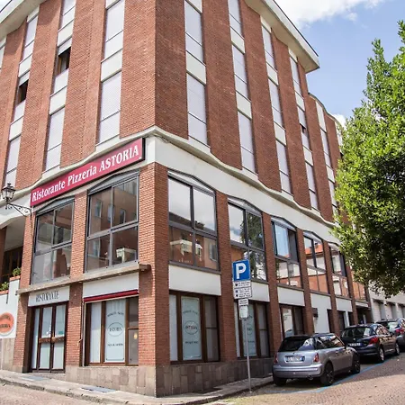 Astoria 3*