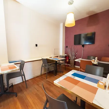 Astoria Hotel 3*