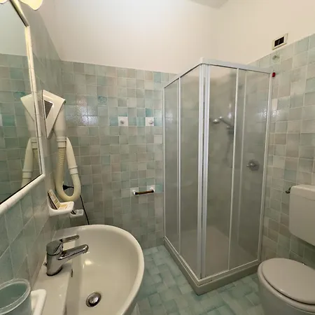 Astoria 3*