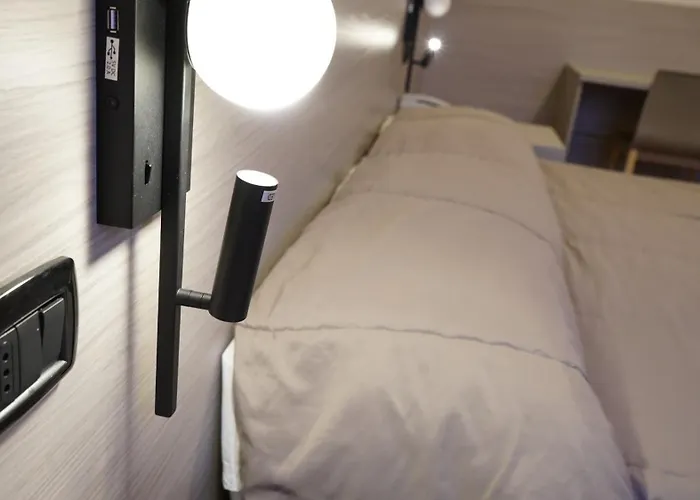 阿索托丽亚酒店 3*