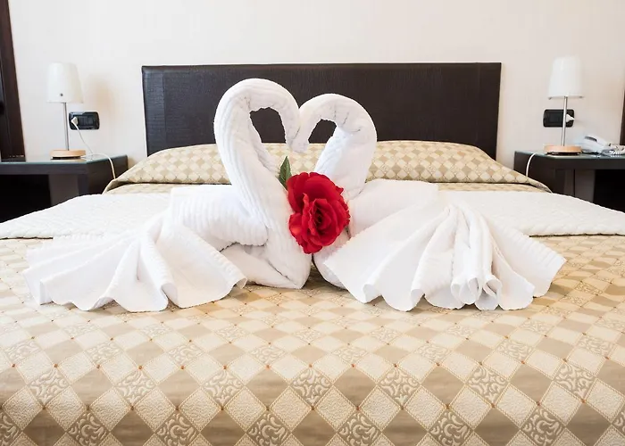 阿索托丽亚酒店 3* 菲登扎